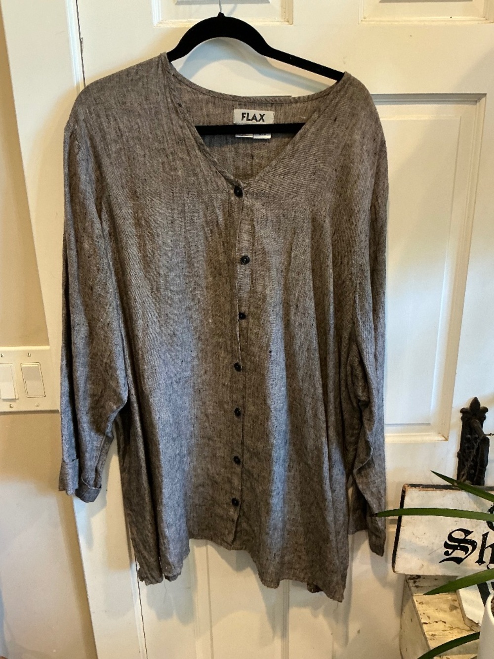 Flax buttoned down shirt or tunic!  Plus size 3G!
